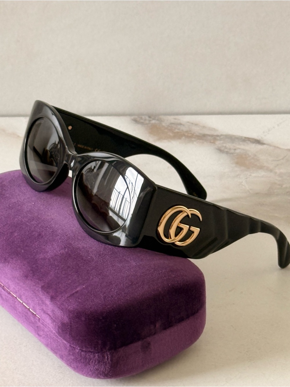 Gucci Women’s black Gradient Shield Sunglasses